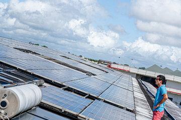 Panneaux Photovoltaïques sur le toit de l'Université de Guyane
