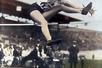 Fin XIXe à aujourd'hui, l'histoire des femmes aux Jeux Olympiques.