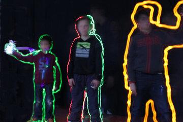 Light painting enfants équipés de led