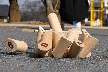 Jouer au Mölkky à tout âge