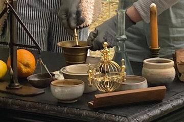 Fabrication de l’oiselet de Chypre, alchimie d’un parfum de la Renaissance 