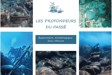 Les Profondeurs du Passé Panneau présentant l'exposition les profondeurs du passé