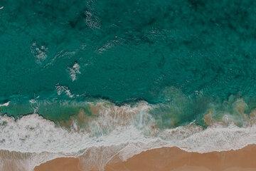 vagues dans l'océan.jpg