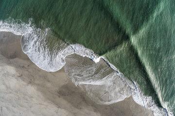 Houle croisée réalisée par drone sur la plage des Grands Sables à Groix