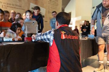Atelier comprendre les éruptions volcaniques avec Vulcania