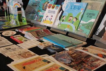 Bibliothèque éphémère : enlivrez-vous ! 