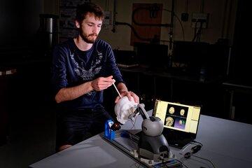 Le Robot et le chercheur