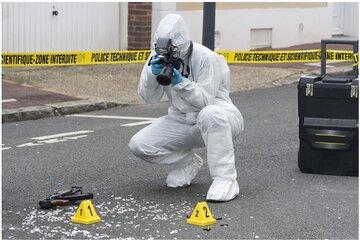 Police technique et scientifique en action