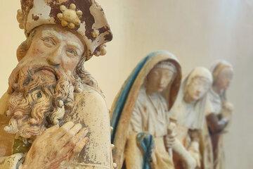 Photo de l'ensemble statuaire de la chapelle Saint Jacques