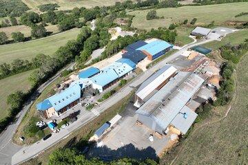 Vue aérienne du Campus régional du Bois à Plateau d'Hauteville