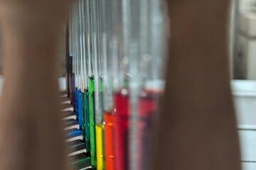 Tubes à essai colorés