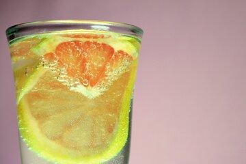 Citron dans pot de confiture